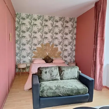 Le Clos Cecile'ann Bed and Breakfast Fréchou