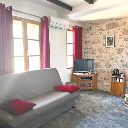 Le Clos Cecile'ann Bed and Breakfast 3*